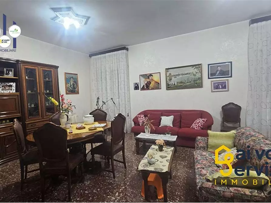 Immagine 3 di Trilocale in vendita  in VIA ITALIA a Siracusa