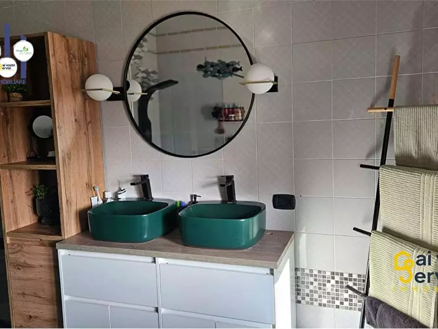 Immagine 13 di Trilocale in vendita  in VIA EVENETO a Siracusa