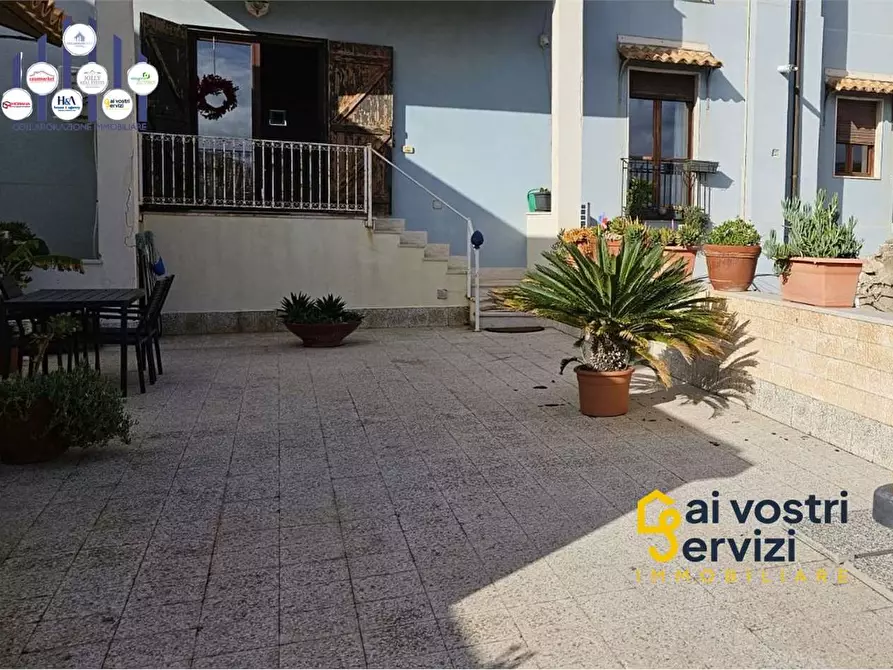 Immagine 4 di Trilocale in vendita  in VIA EVENETO a Siracusa