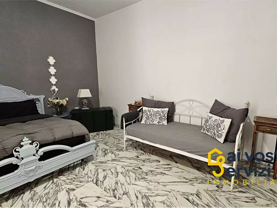 Immagine 8 di Trilocale in vendita  in VIA EVENETO a Siracusa