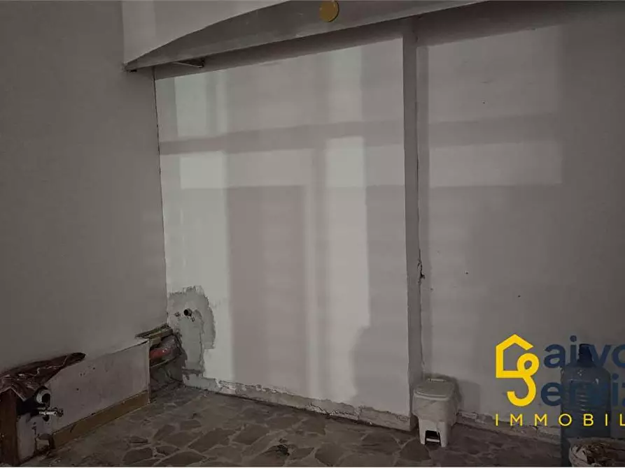 Immagine 9 di Negozio in vendita  in VIA COSTANZA BRUNO a Siracusa