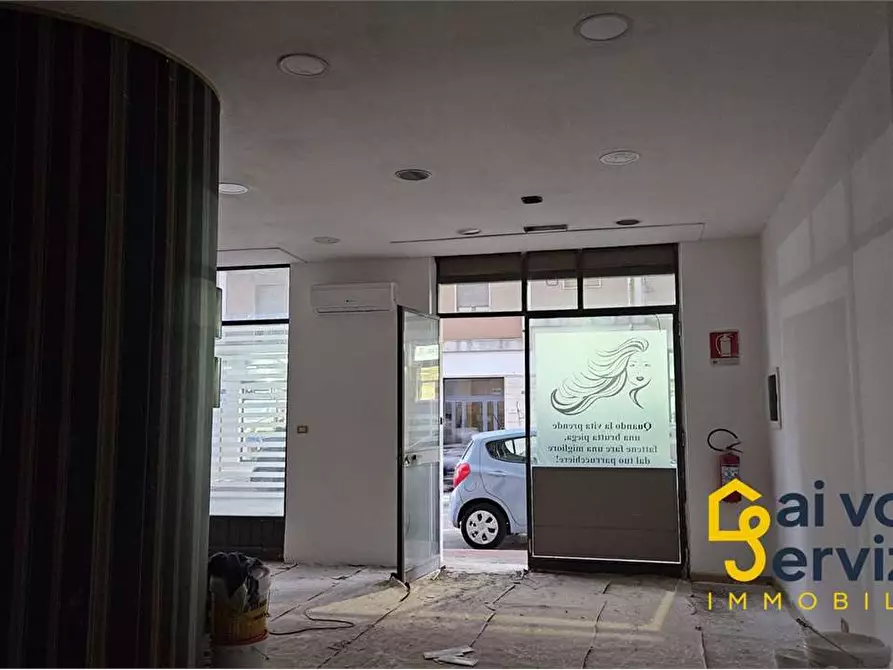 Immagine 1 di Negozio in vendita  in VIA COSTANZA BRUNO a Siracusa