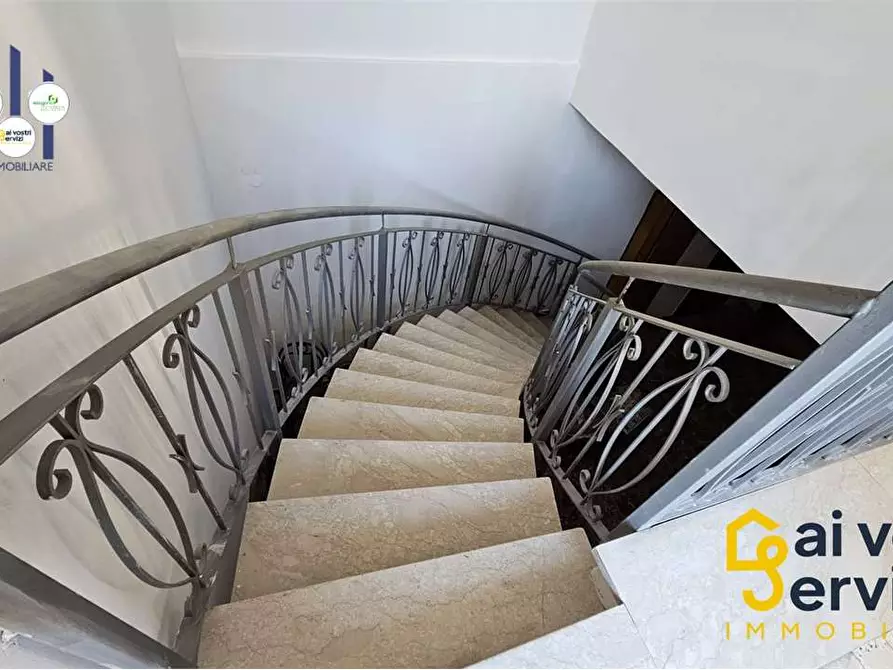 Immagine 11 di Quadrilocale in vendita  in Via Lombardi Radice a Siracusa