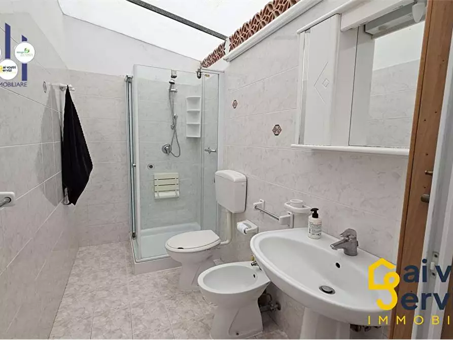 Immagine 19 di Quadrilocale in vendita  in Via Lombardi Radice a Siracusa