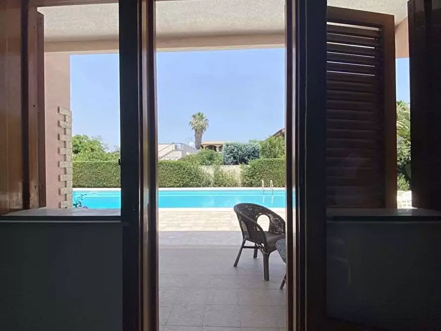 Immagine 1 di Villa in vendita  in ARENELLA a Siracusa