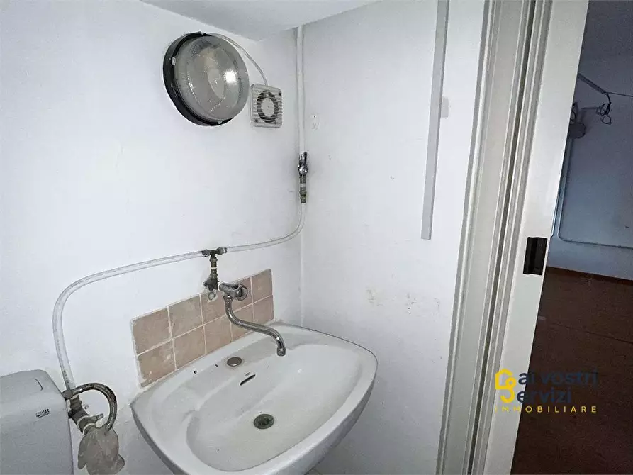 Immagine 10 di Ufficio in affitto  in PRESSI GELONE a Siracusa