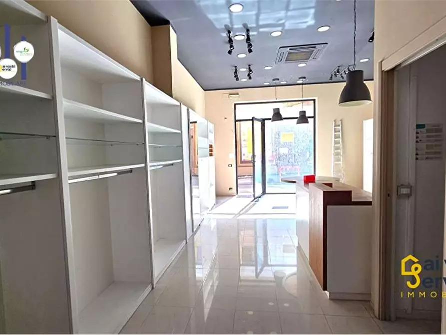 Immagine 5 di Negozio in affitto  in GELONE a Siracusa