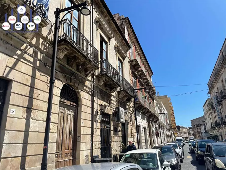 Immagine 2 di Trilocale in vendita  in VIA CRISPI a Siracusa