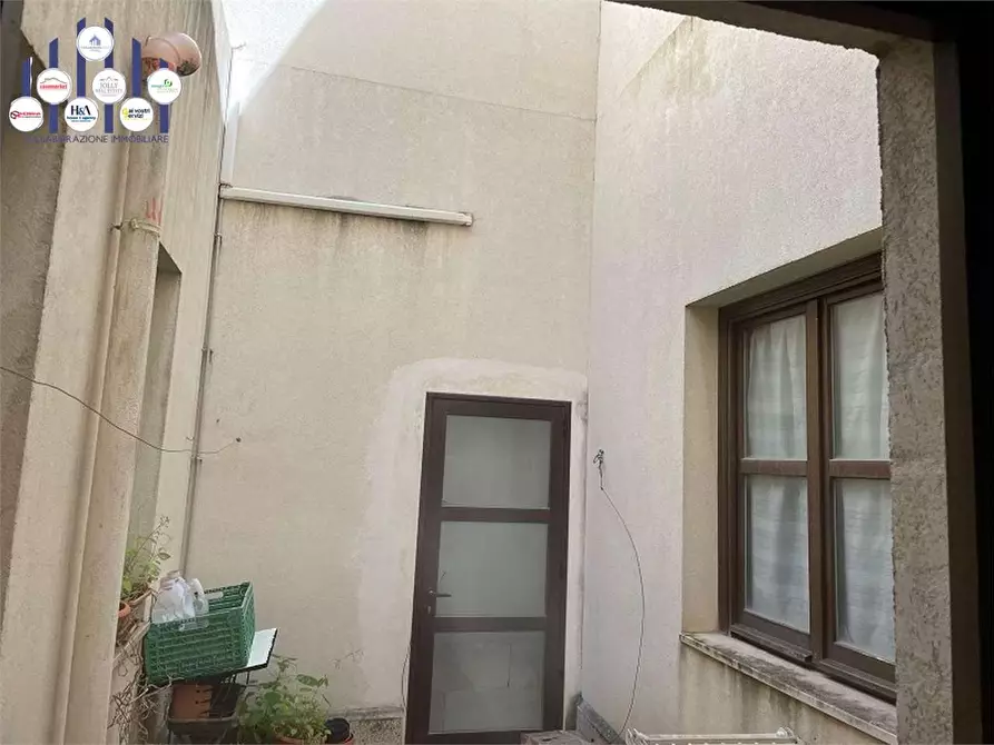 Immagine 5 di Trilocale in vendita  in VIA CRISPI a Siracusa