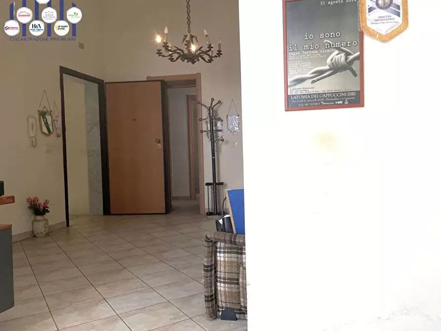 Immagine 6 di Trilocale in vendita  in VIA CRISPI a Siracusa