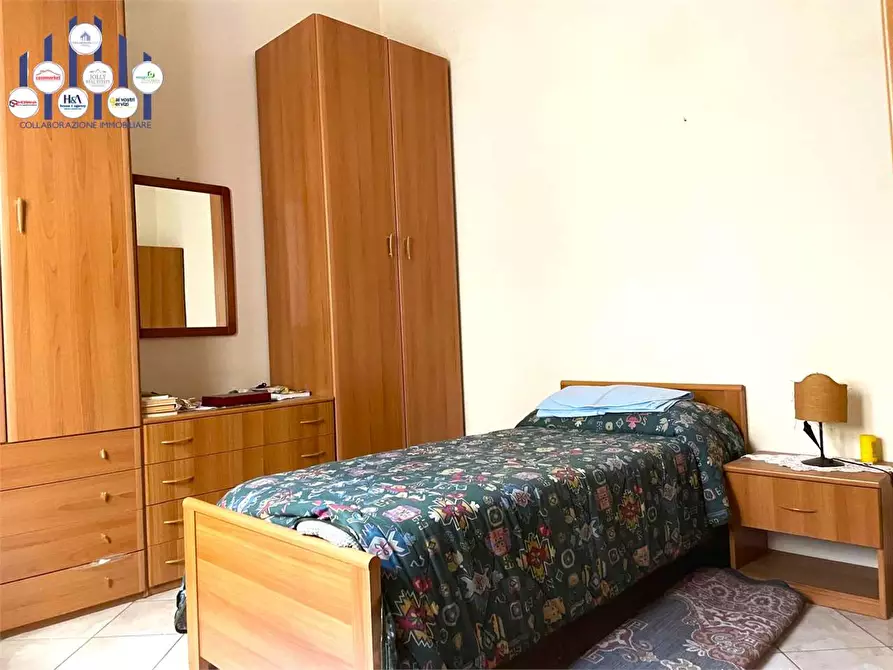 Immagine 11 di Trilocale in vendita  in VIA CRISPI a Siracusa