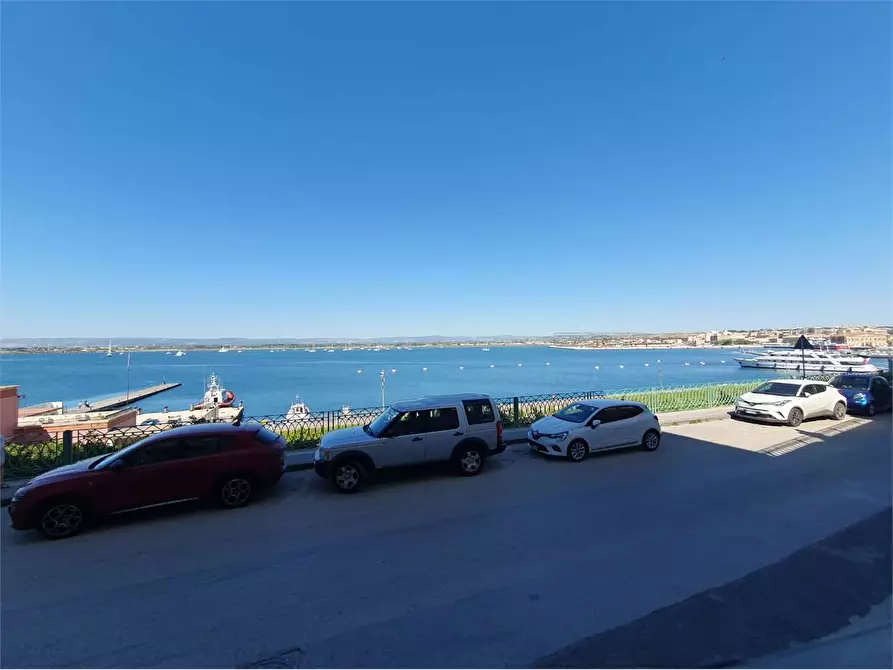 Immagine 17 di Appartamento in vendita  in Via Pompeo Picherali a Siracusa