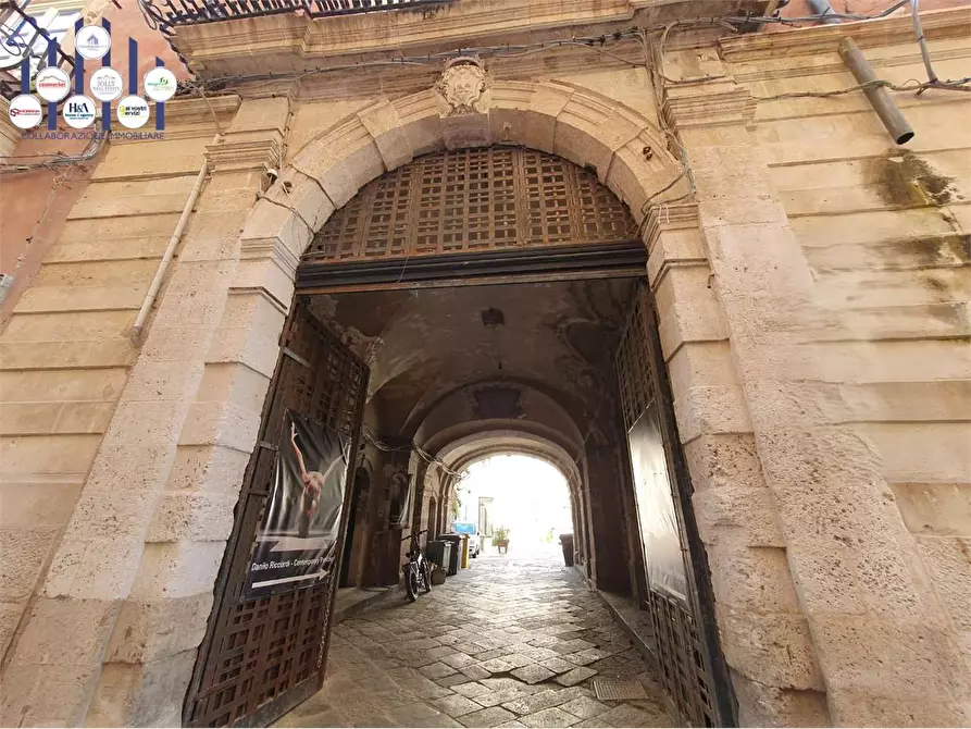 Immagine 2 di Appartamento in vendita  in Via Pompeo Picherali a Siracusa