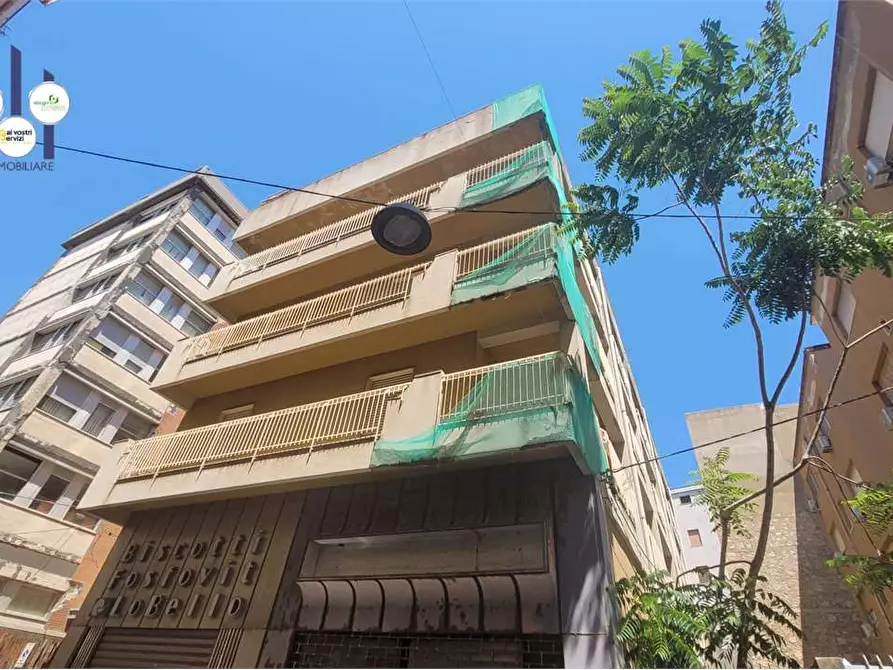 Immagine 10 di Stabile in vendita  in VIA ARISTOFANE a Siracusa