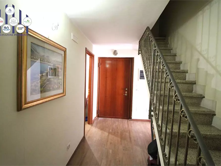 Immagine 10 di Appartamento in vendita  in VIA CORDOVA a Siracusa