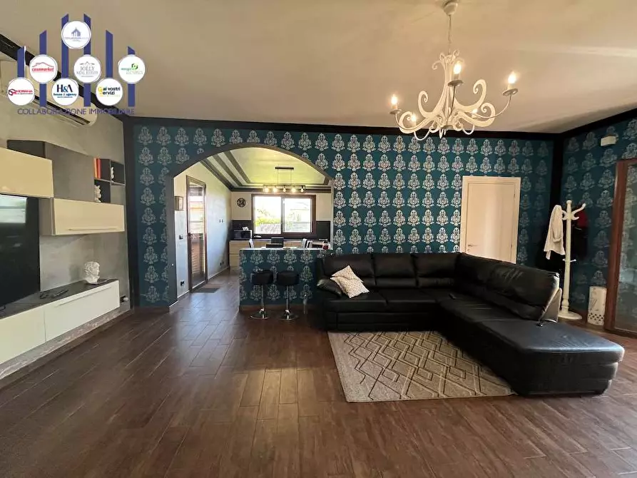 Immagine 4 di Villa in vendita  in Traversa Pozzo Nuovo a Siracusa