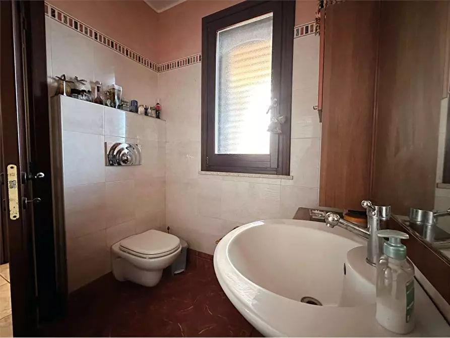 Immagine 8 di Villa in vendita  in VIA PIETRO FILLIOLEY a Siracusa