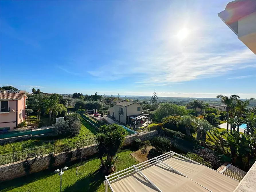 Immagine 28 di Villa in vendita  in VIA PIETRO FILLIOLEY a Siracusa