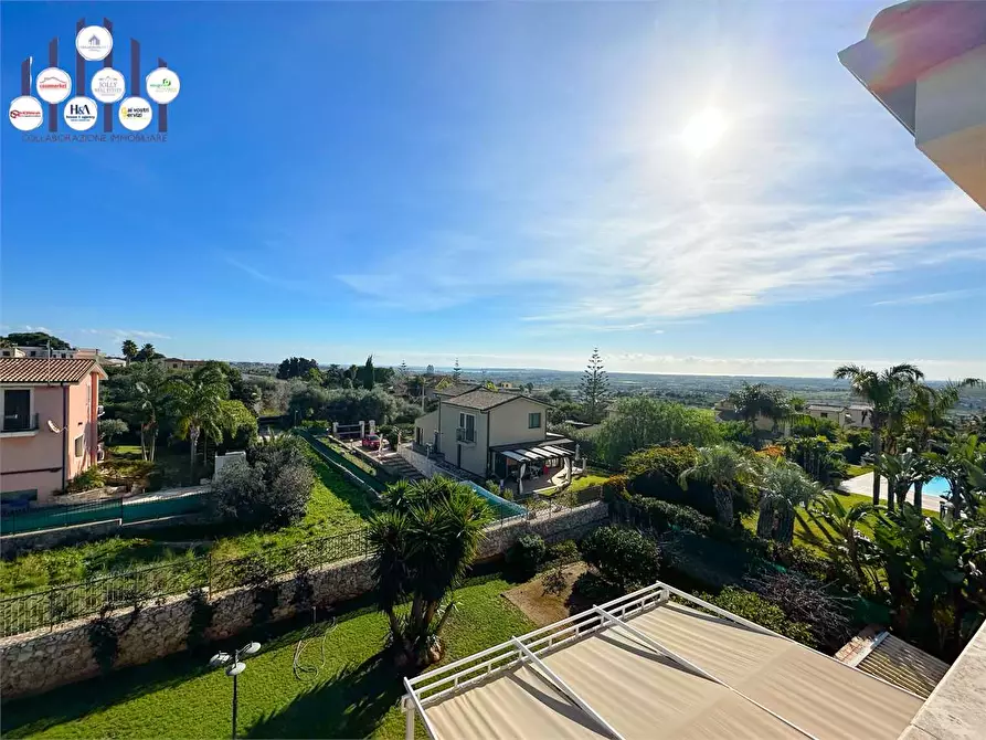 Immagine 28 di Villa in vendita  in VIA PIETRO FILLIOLEY a Siracusa