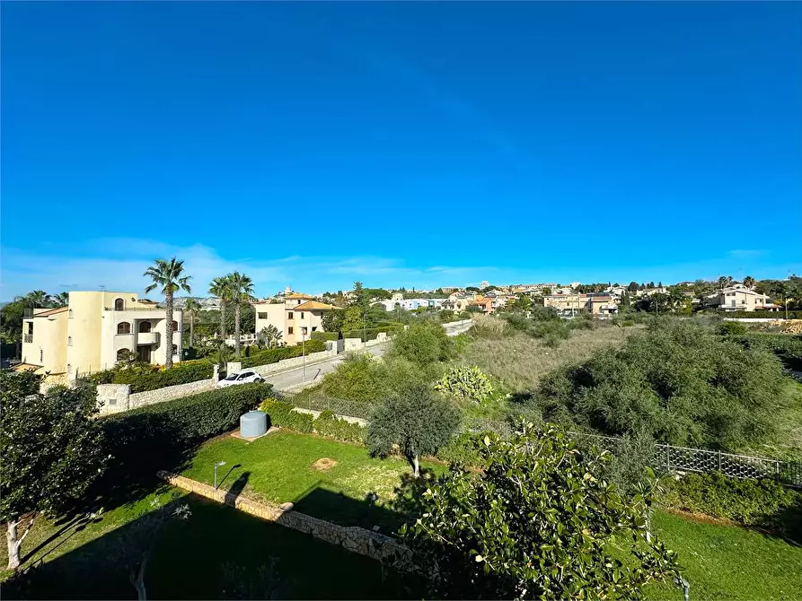 Immagine 29 di Villa in vendita  in VIA PIETRO FILLIOLEY a Siracusa