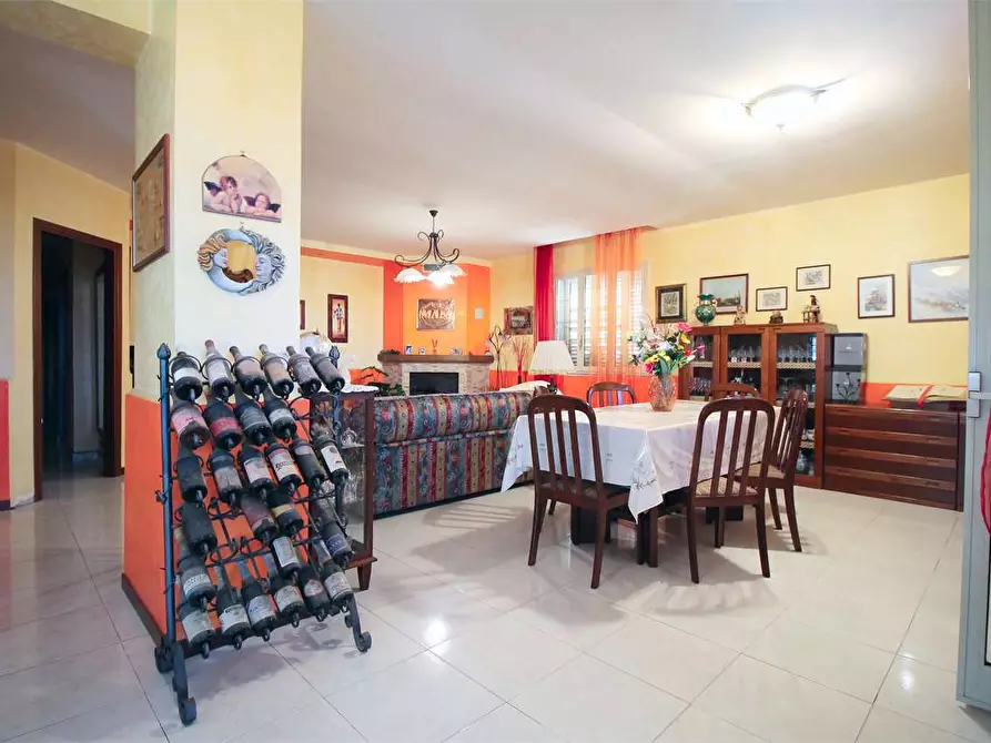 Immagine 2 di Villa in vendita  in VIALE GARRONE a Melilli