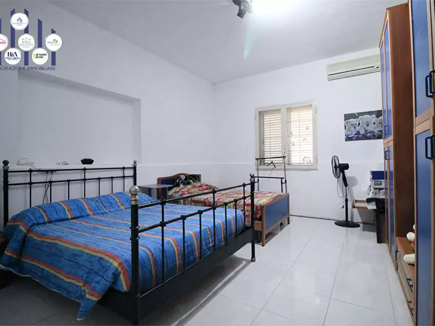 Immagine 13 di Villa in vendita  in VIALE GARRONE a Melilli