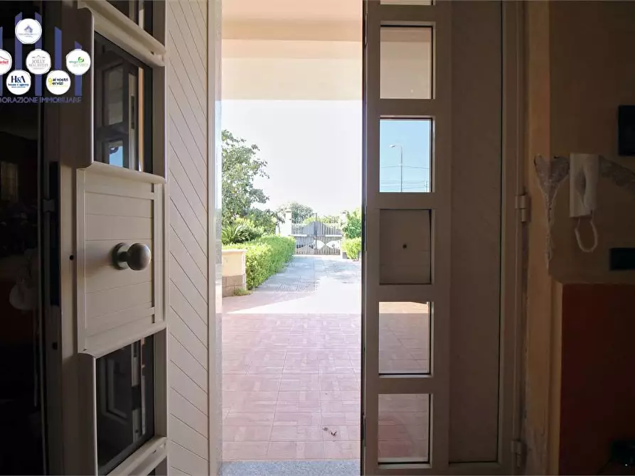 Immagine 29 di Villa in vendita  in VIALE GARRONE a Melilli