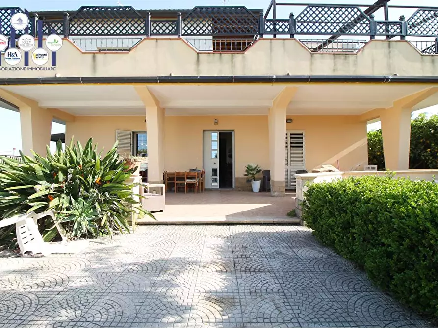 Immagine 30 di Villa in vendita  in VIALE GARRONE a Melilli