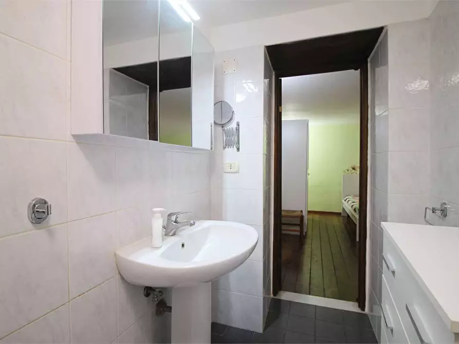 Immagine 8 di Appartamento in vendita  in PIAZZA SANTA LUCIA a Siracusa