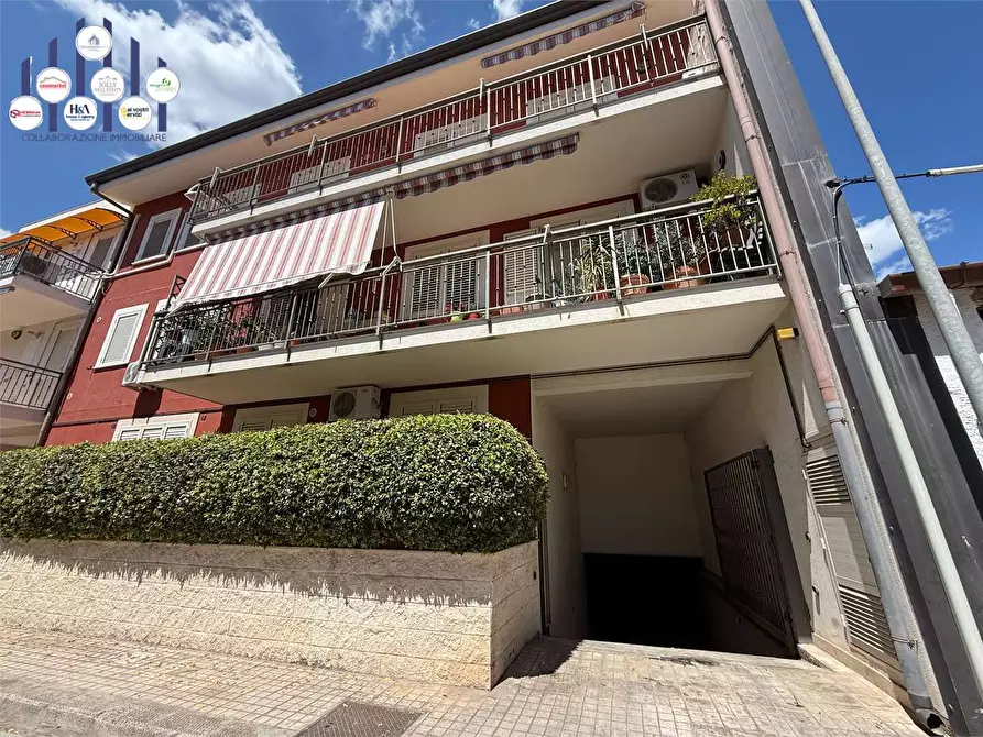 Immagine 2 di Appartamento in vendita  in VIA NINO MARTOGLIO a Floridia