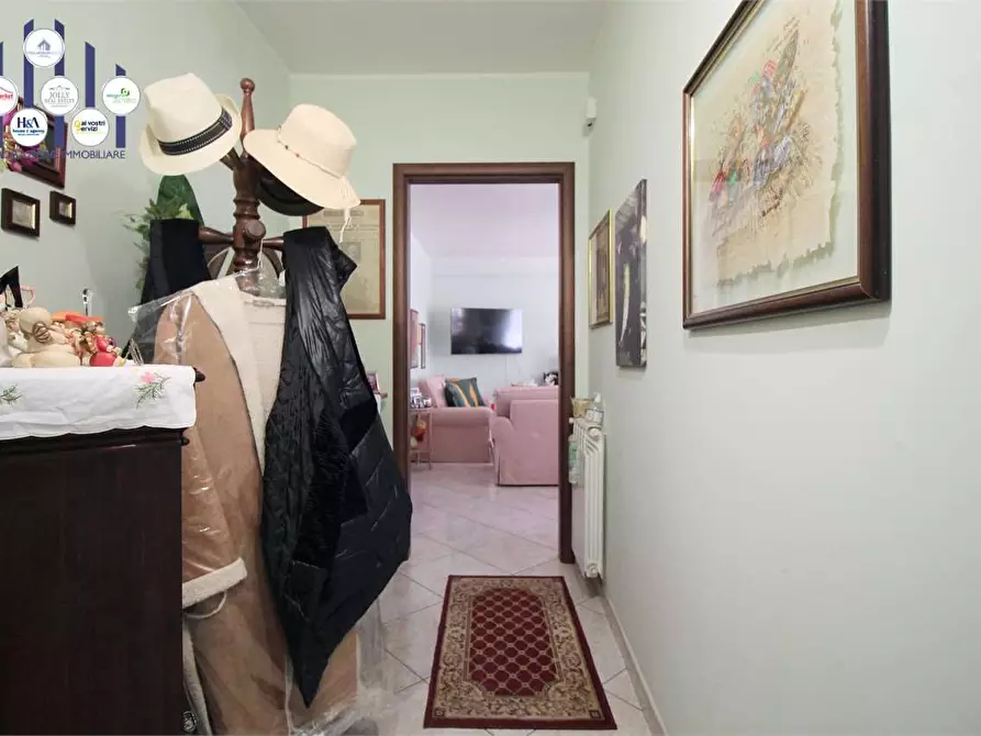 Immagine 4 di Appartamento in vendita  in VIA NINO MARTOGLIO a Floridia