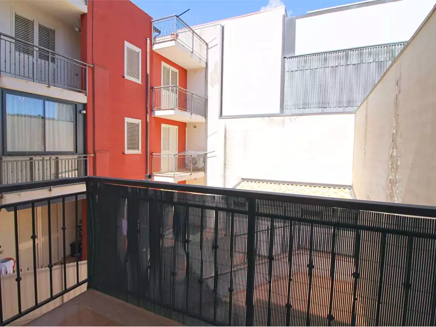 Immagine 13 di Appartamento in vendita  in VIA NINO MARTOGLIO a Floridia