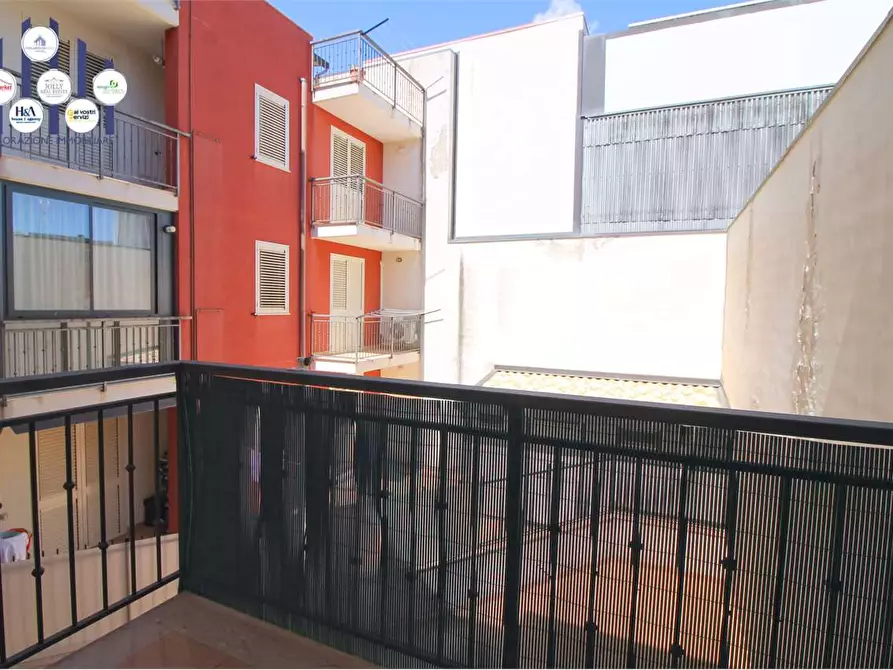 Immagine 13 di Appartamento in vendita  in VIA NINO MARTOGLIO a Floridia