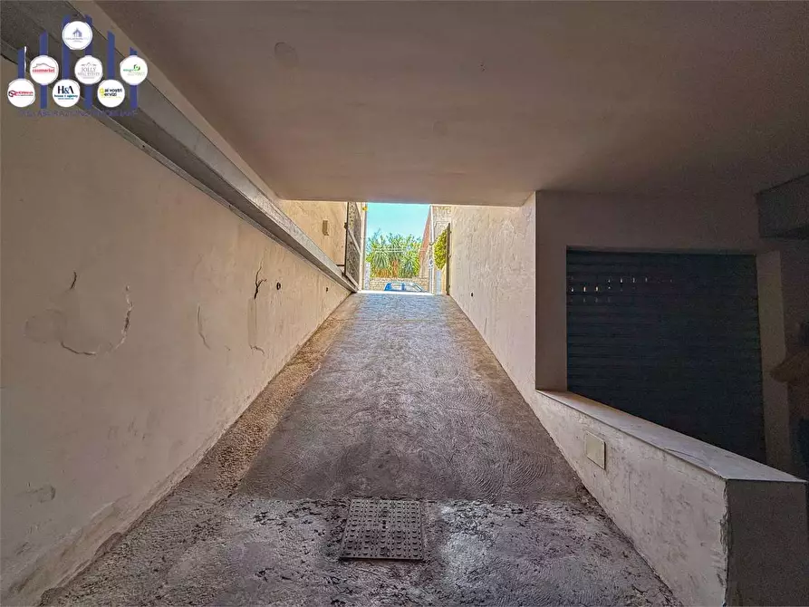 Immagine 21 di Appartamento in vendita  in VIA NINO MARTOGLIO a Floridia