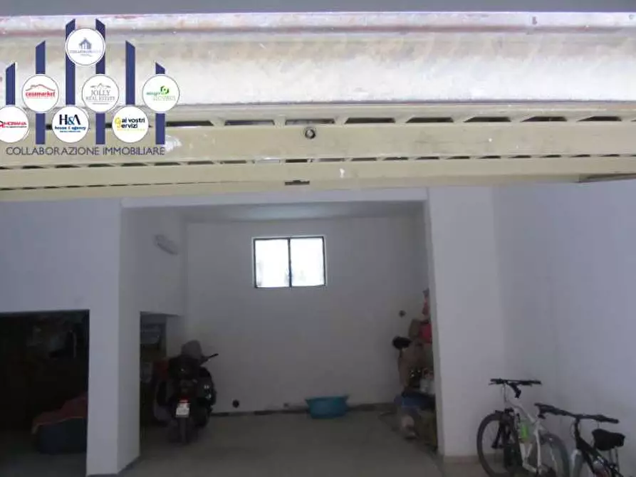 Immagine 3 di Garage in vendita  in VIA BARI a Siracusa