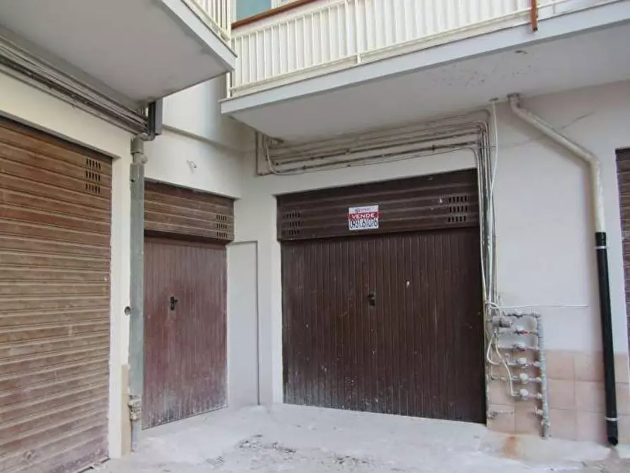 Immagine 1 di Garage in vendita  in VIA BARI a Siracusa
