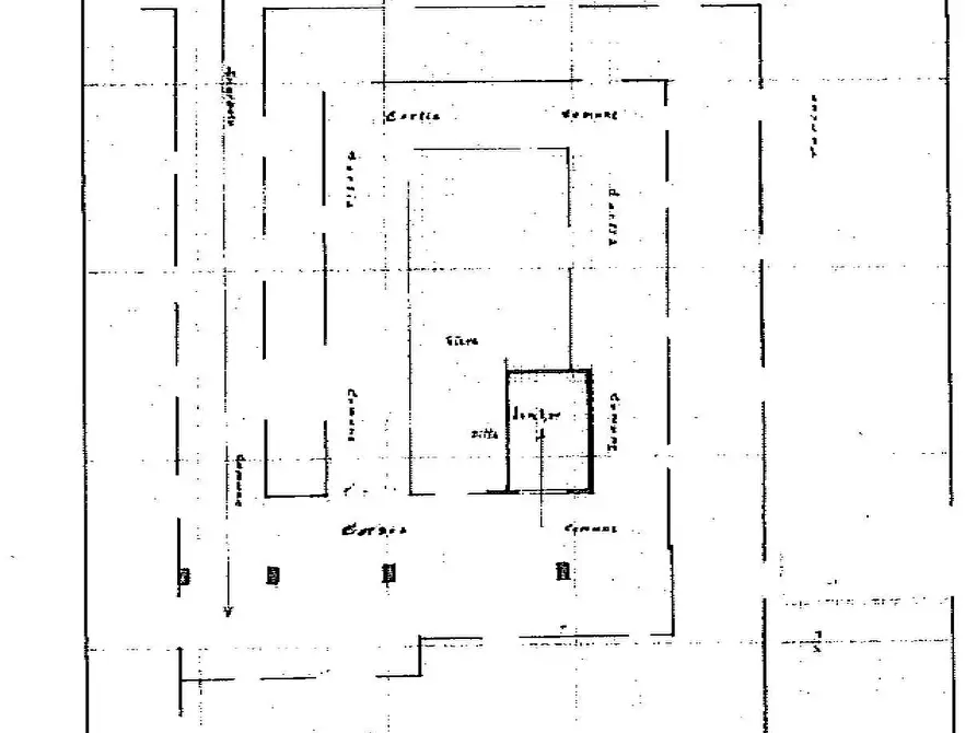 Immagine 3 di Garage in vendita  a Siracusa