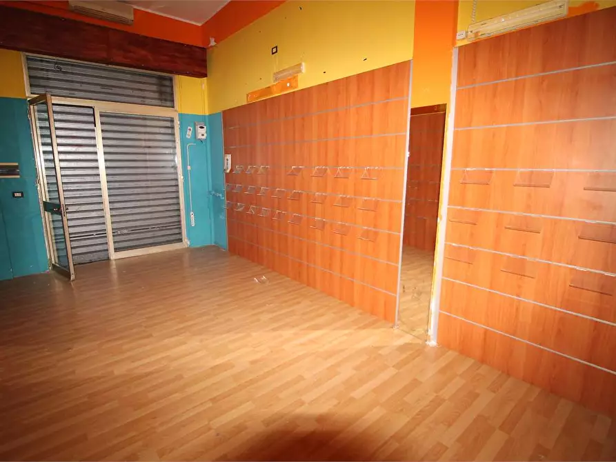 Immagine 3 di Negozio in vendita  in VIA IGNAZIO MARABITTI a Siracusa