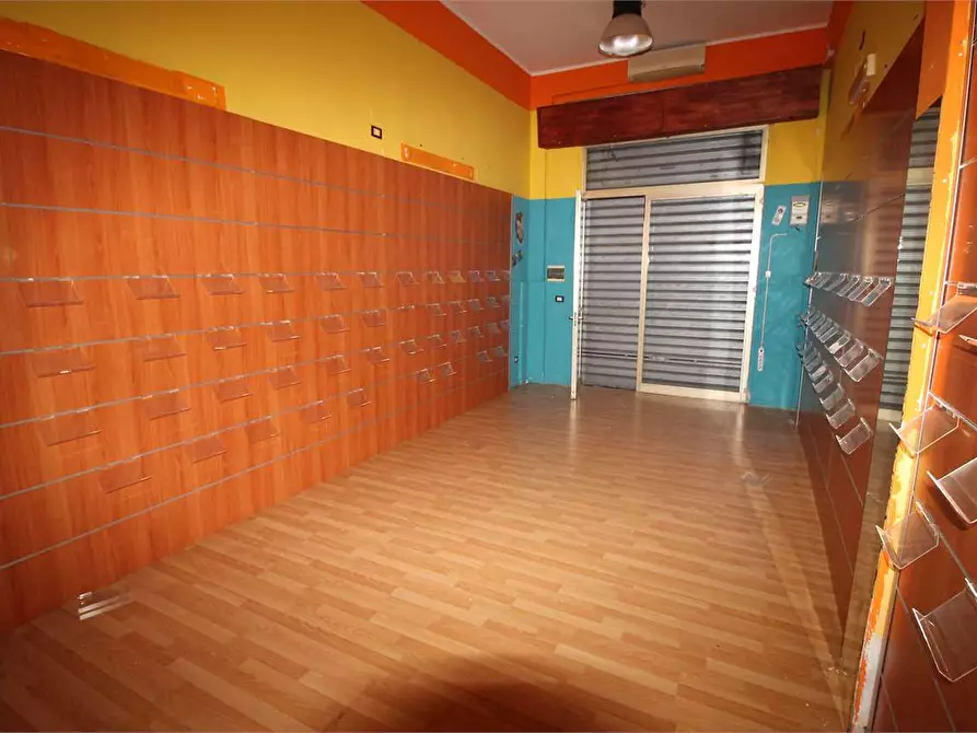 Immagine 5 di Negozio in vendita  in VIA IGNAZIO MARABITTI a Siracusa