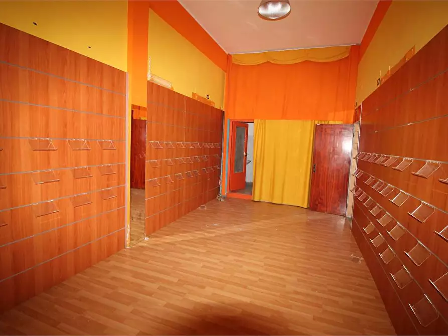 Immagine 6 di Negozio in vendita  in VIA IGNAZIO MARABITTI a Siracusa