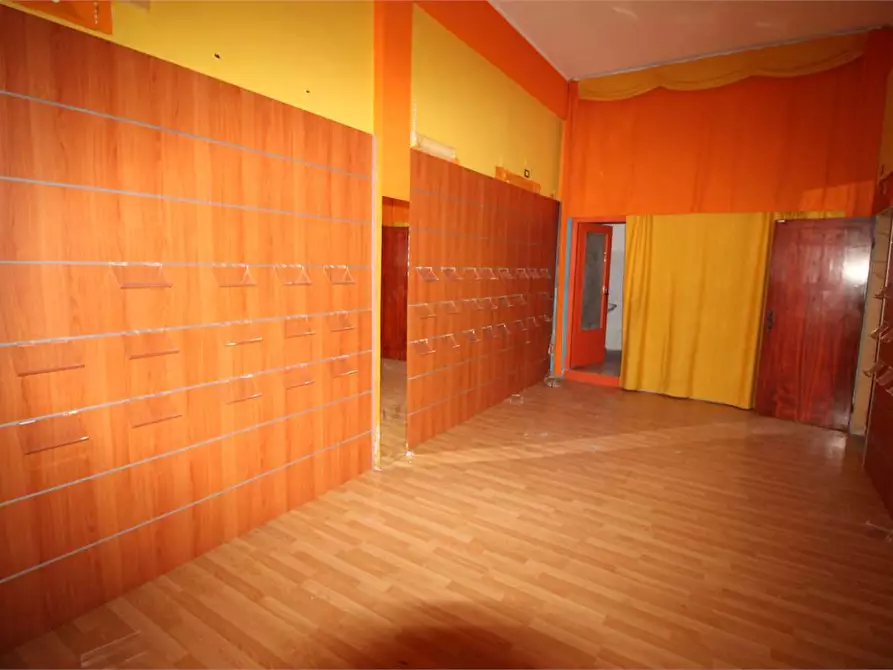 Immagine 7 di Negozio in vendita  in VIA IGNAZIO MARABITTI a Siracusa