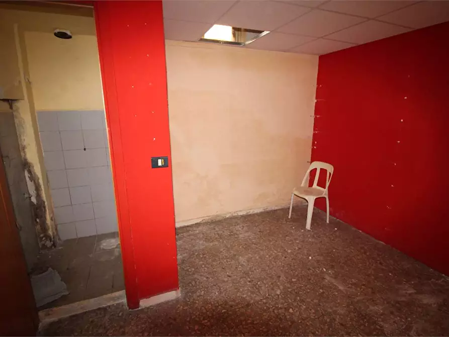 Immagine 9 di Negozio in vendita  in VIA IGNAZIO MARABITTI a Siracusa