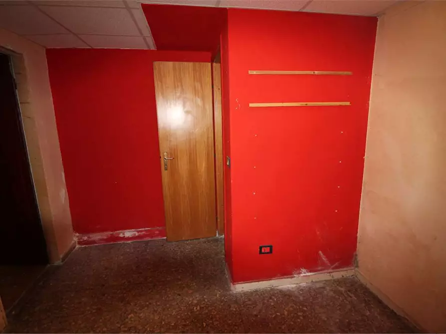 Immagine 14 di Negozio in vendita  in VIA IGNAZIO MARABITTI a Siracusa