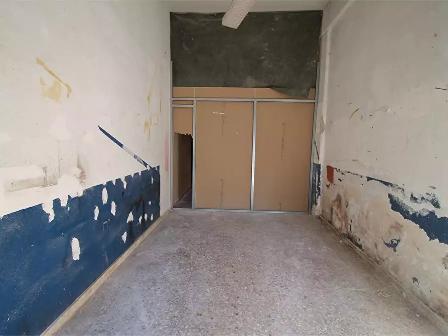 Immagine 16 di Negozio in vendita  in VIA IGNAZIO MARABITTI a Siracusa