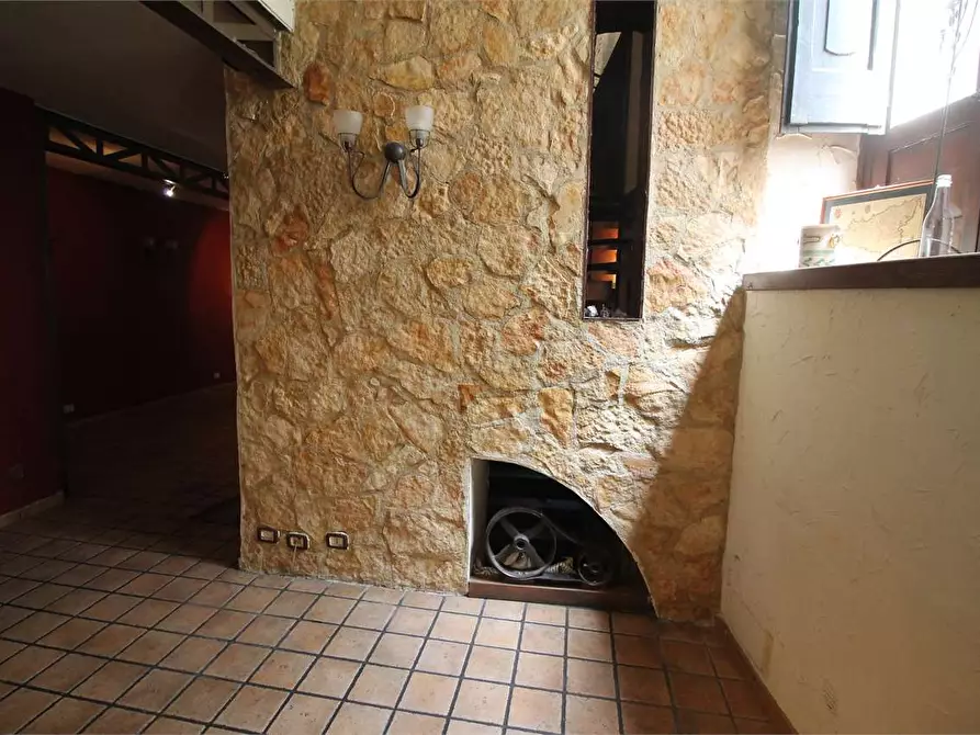 Immagine 2 di Negozio in vendita  in VIA MACELLO a Palazzolo Acreide