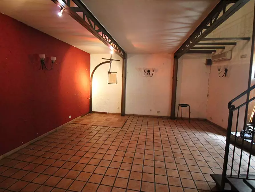 Immagine 4 di Negozio in vendita  in VIA MACELLO a Palazzolo Acreide