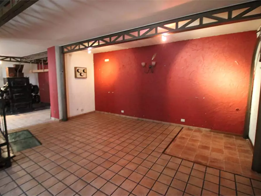 Immagine 6 di Negozio in vendita  in VIA MACELLO a Palazzolo Acreide