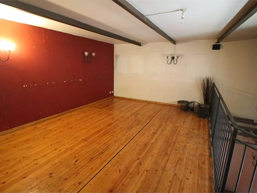 Immagine 8 di Negozio in vendita  in VIA MACELLO a Palazzolo Acreide