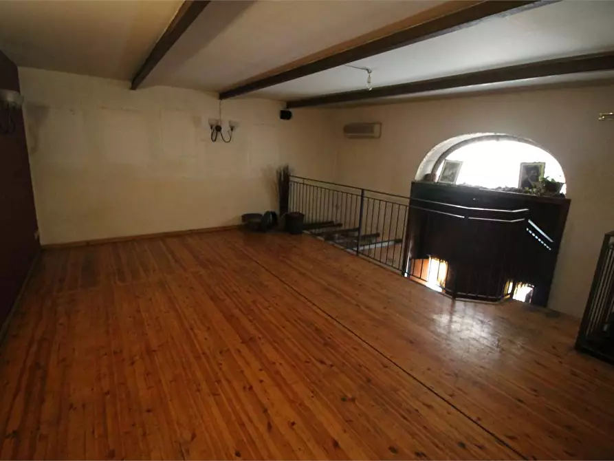 Immagine 10 di Negozio in vendita  in VIA MACELLO a Palazzolo Acreide