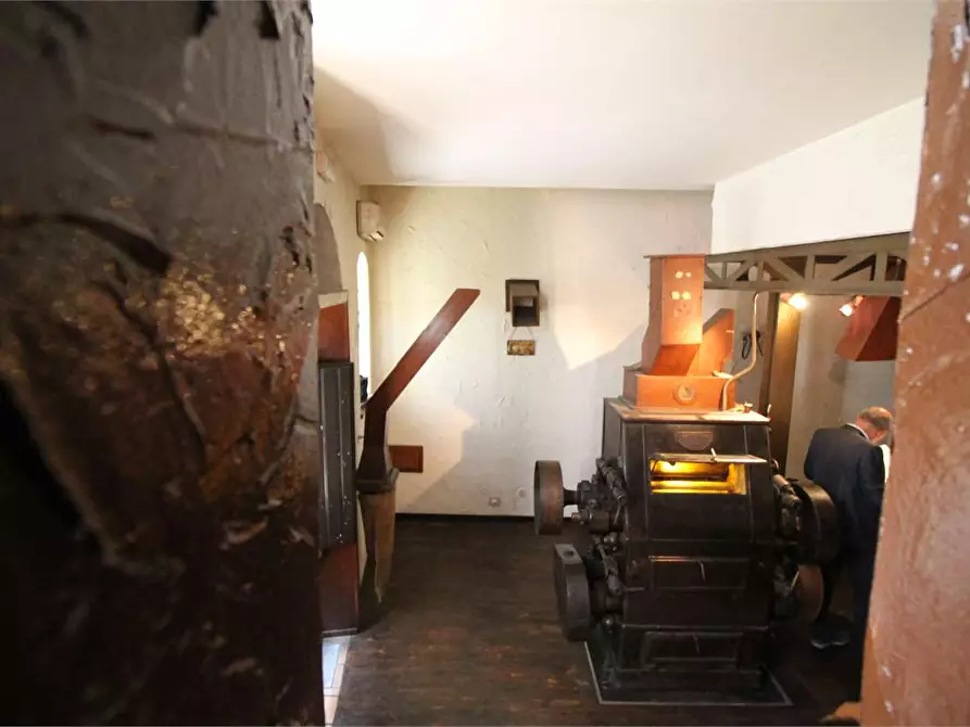 Immagine 13 di Negozio in vendita  in VIA MACELLO a Palazzolo Acreide